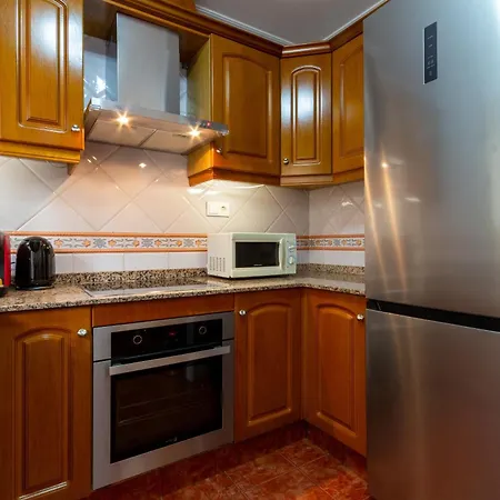 Apartment En Arenales Con Piscina Y Terraza Soleada